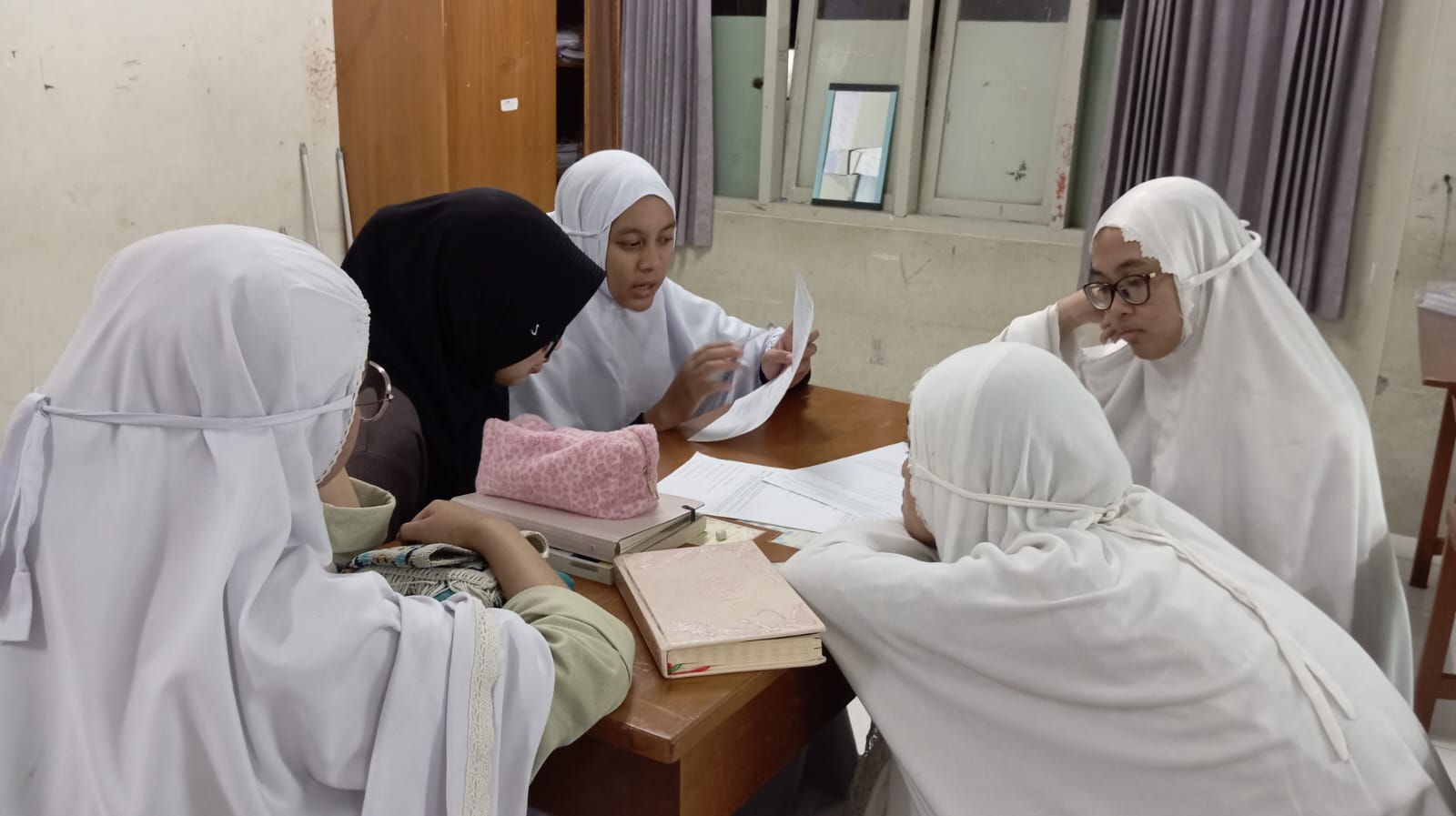 Membahas Soal TKA dan UTBK