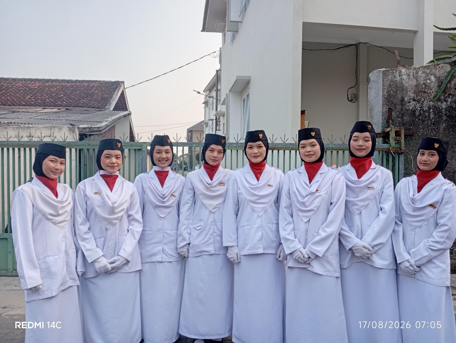Pengibaran Bendera Merah Putih