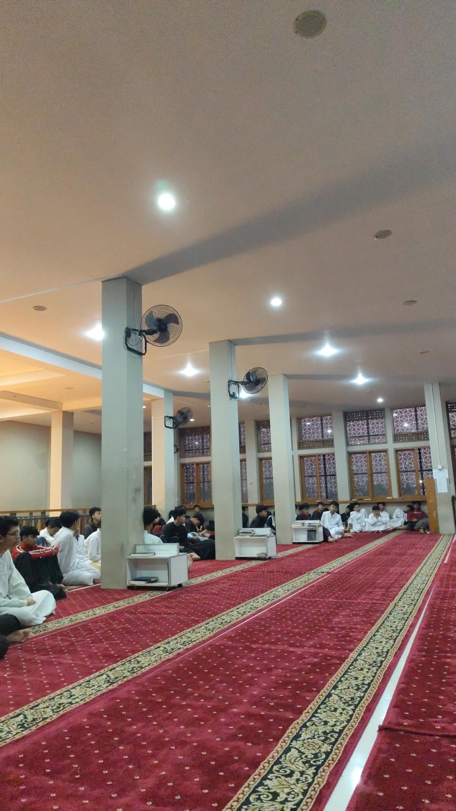 Kajian Jumat Subuh